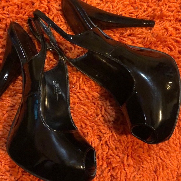 Shoes - Picture 3 of 3